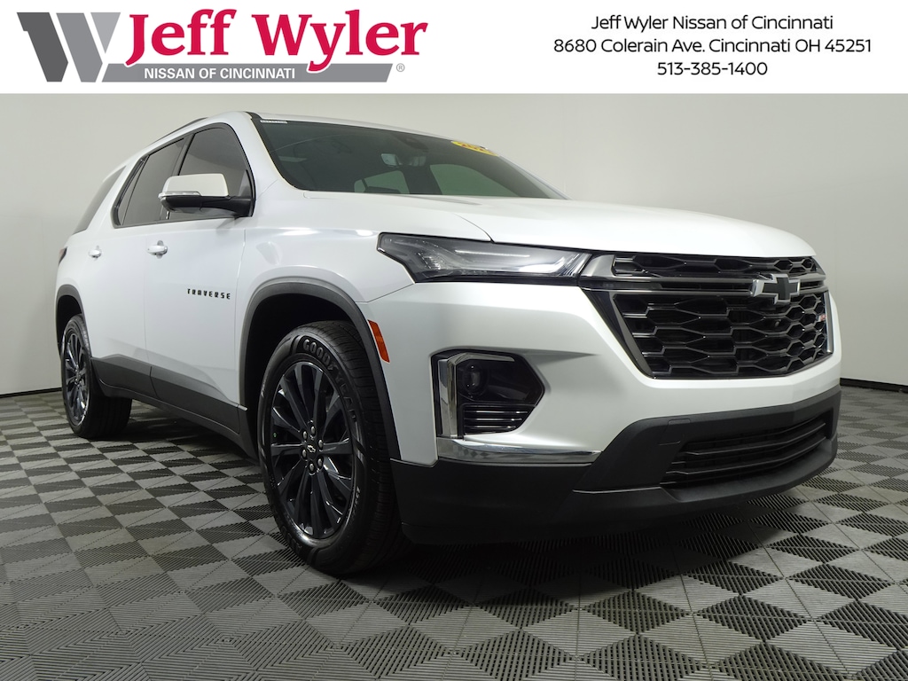 Used 2023 Chevrolet Traverse RS SUV