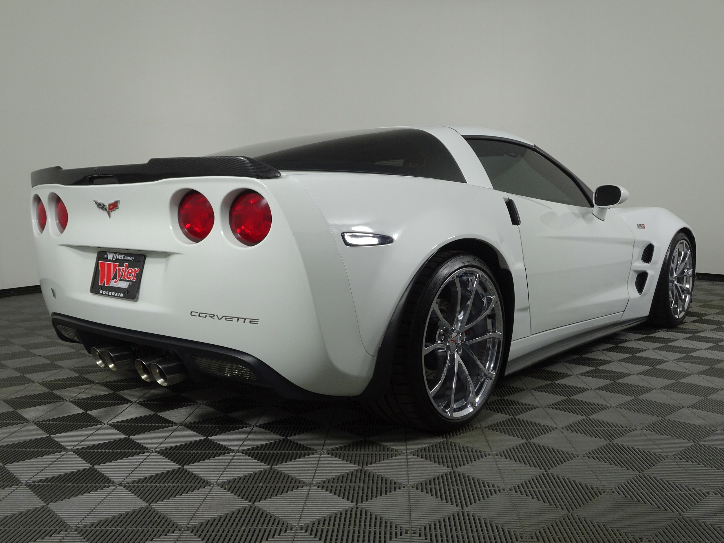 2012 Chevrolet Corvette Base Coupe photo 2