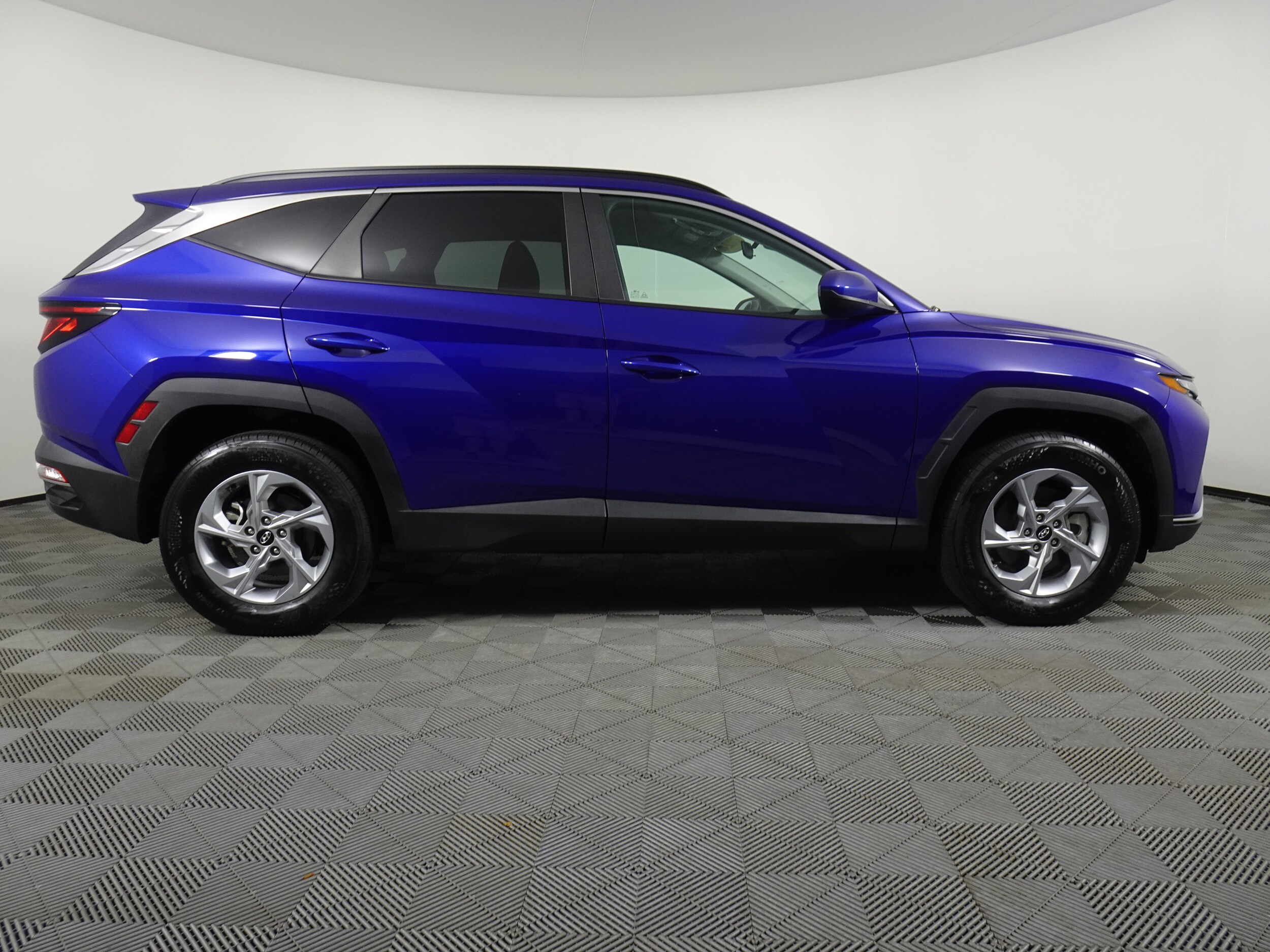 2024 Hyundai Tucson SEL photo 2