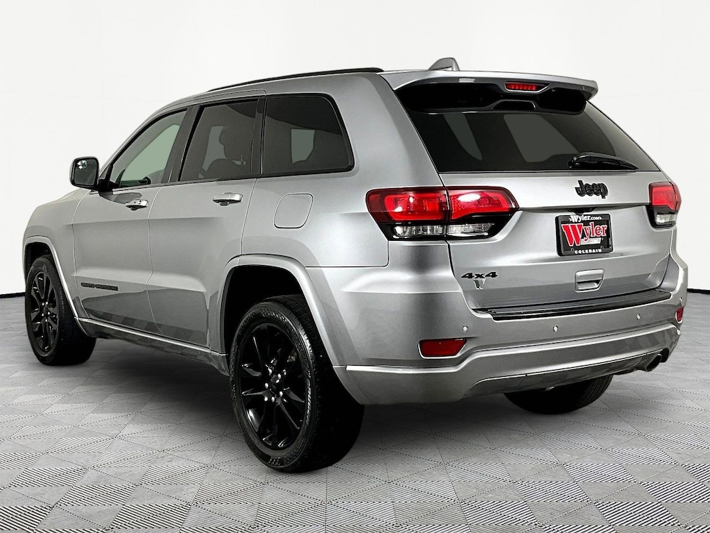 Used 2018 Jeep Grand Cherokee Altitude SUV