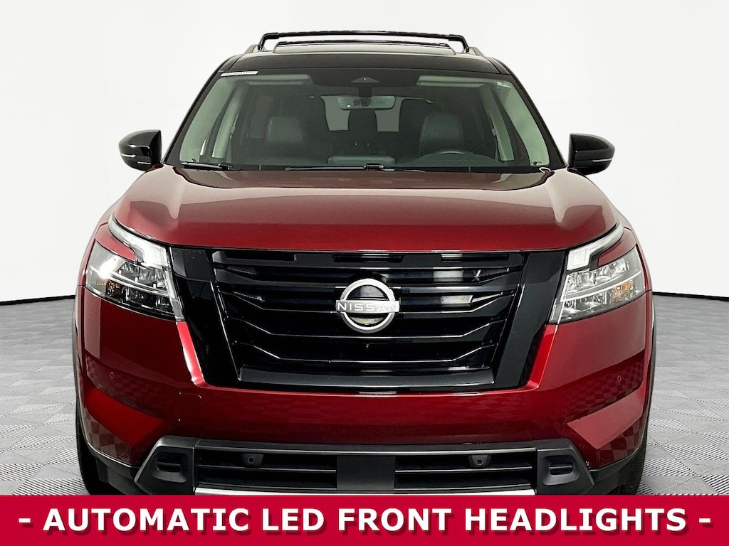 Used 2024 Nissan Pathfinder SL SUV