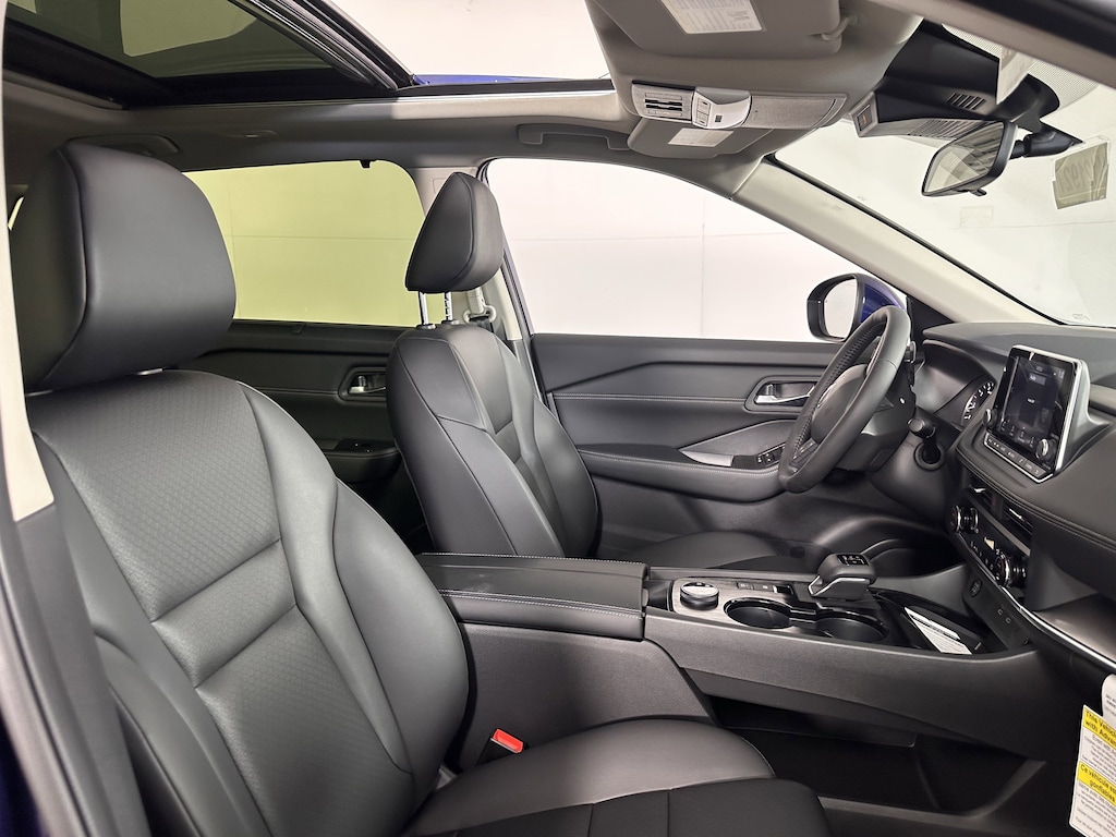 New 2026 Nissan Rogue SV SUV