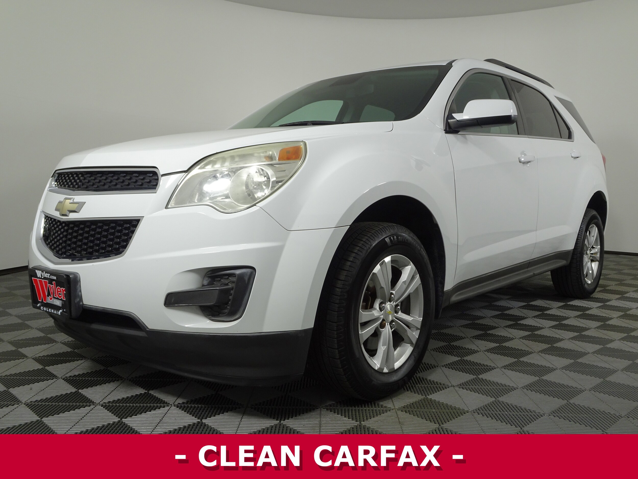 2013 Chevrolet Equinox LT photo 2