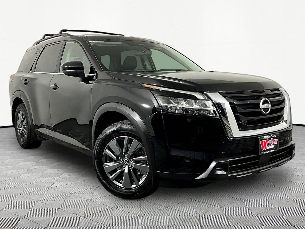 Used 2022 Nissan Pathfinder SV SUV