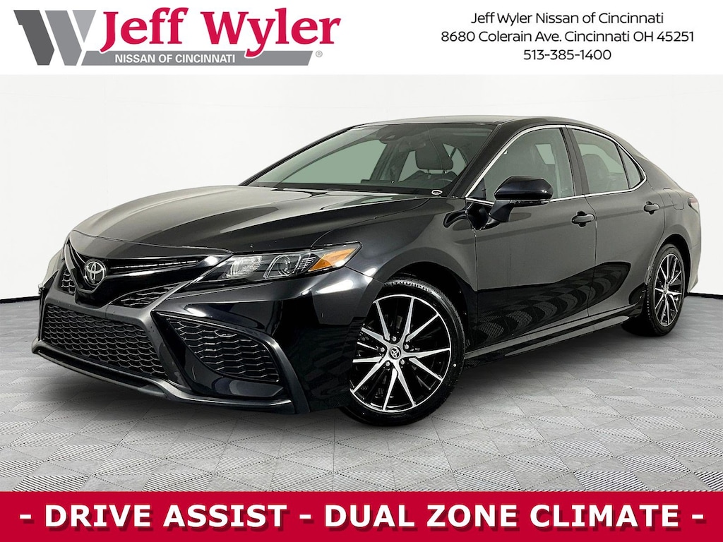 Used 2024 Toyota Camry SE Sedan