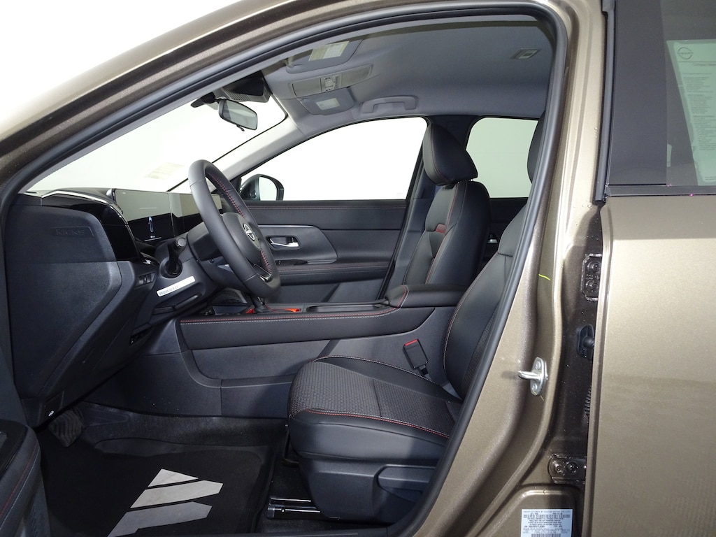 New 2026 Nissan Kicks SR SUV