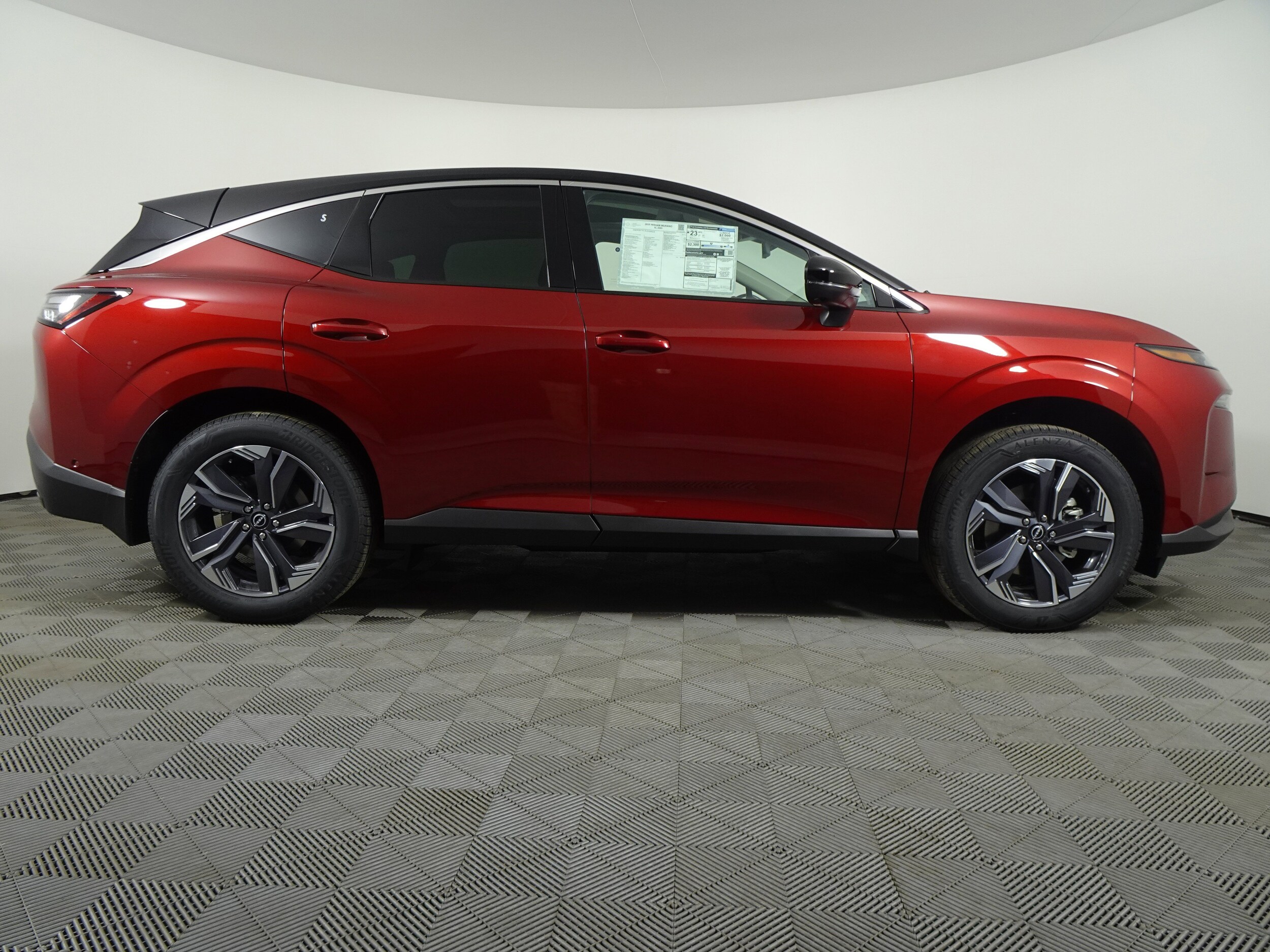 2025 Nissan Murano SL photo 2