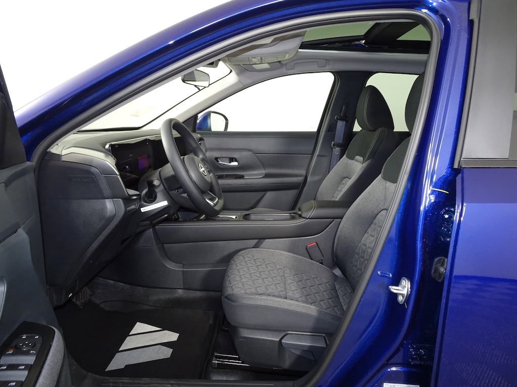 New 2025 Nissan Kicks SV SUV