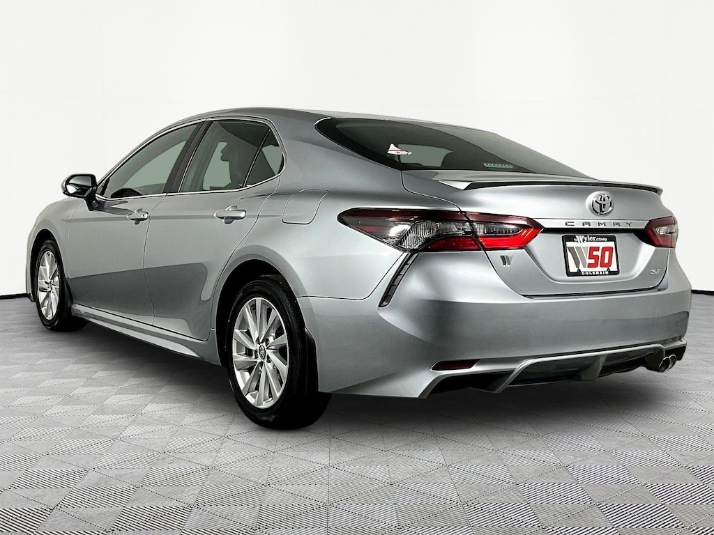 Used 2023 Toyota Camry SE Sedan