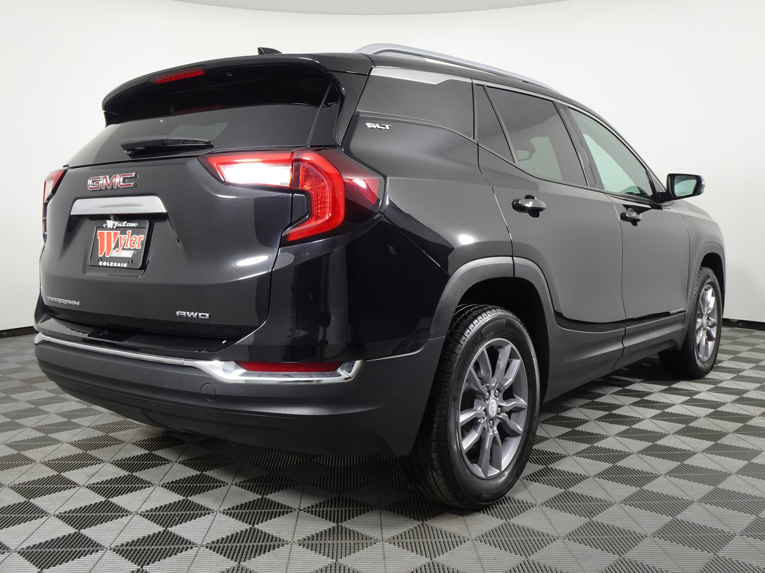 2023 Gmc Terrain SLT photo 3