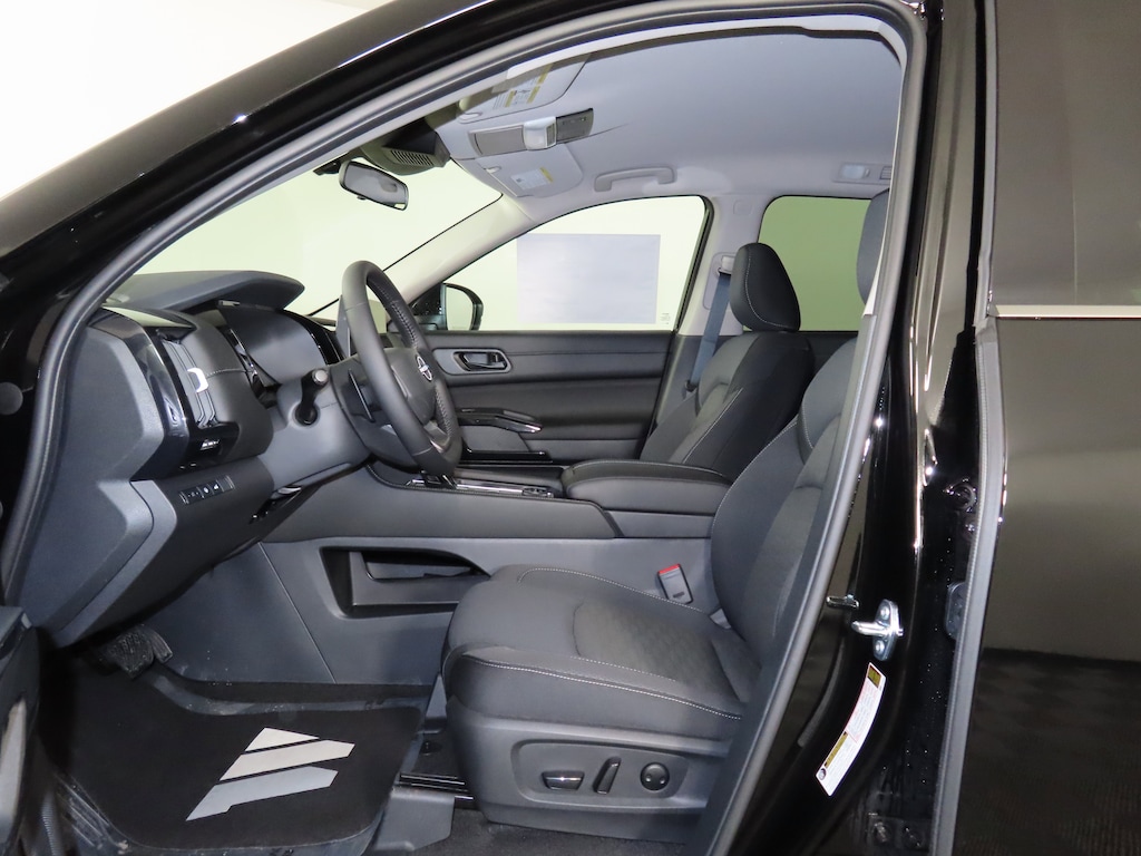 New 2026 Nissan Pathfinder SV SUV