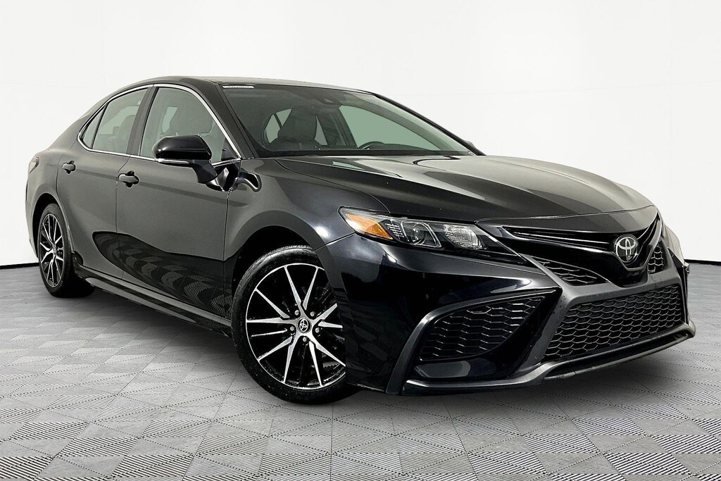 Used 2024 Toyota Camry SE Sedan
