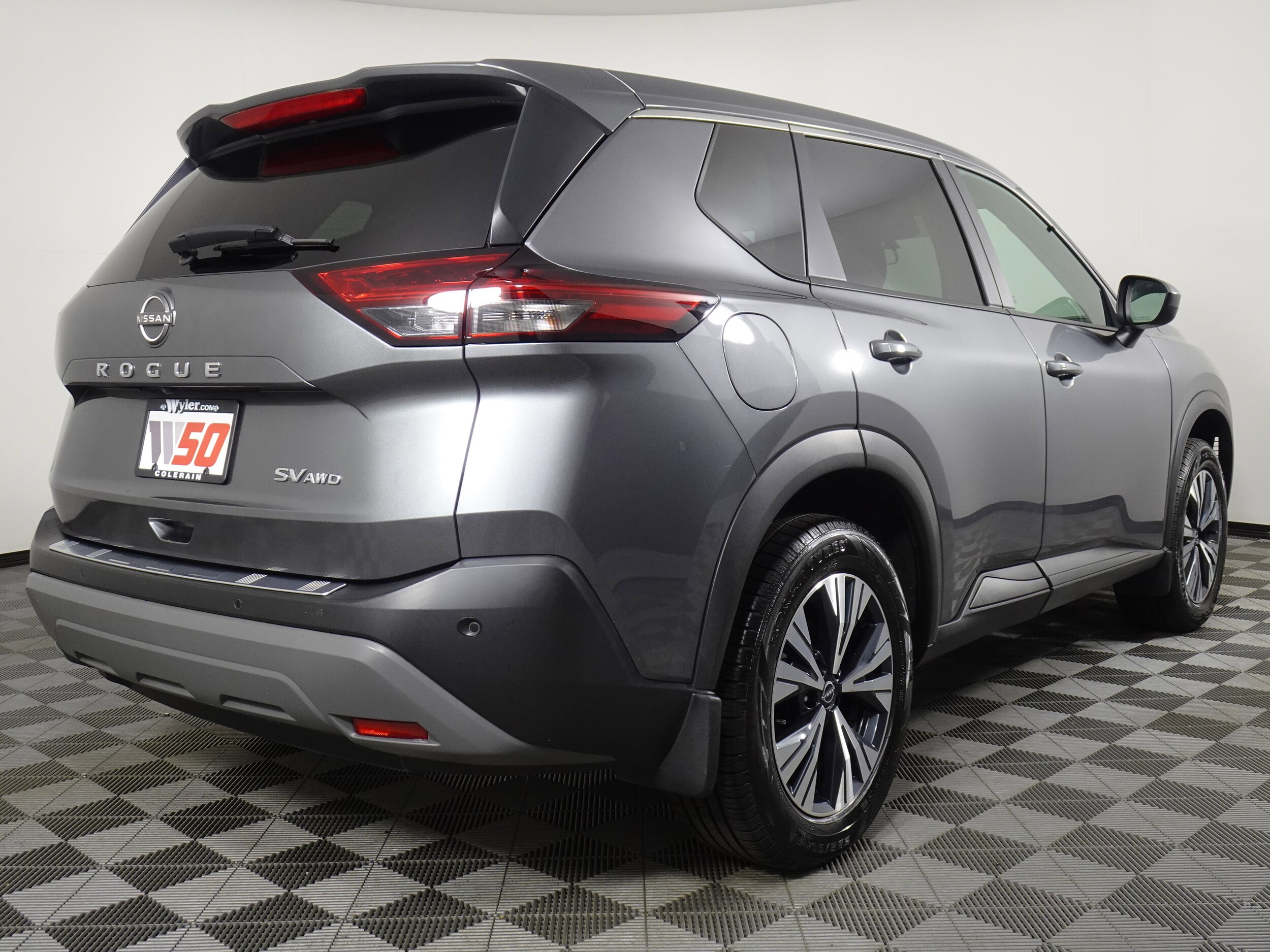2023 Nissan Rogue SV photo 3