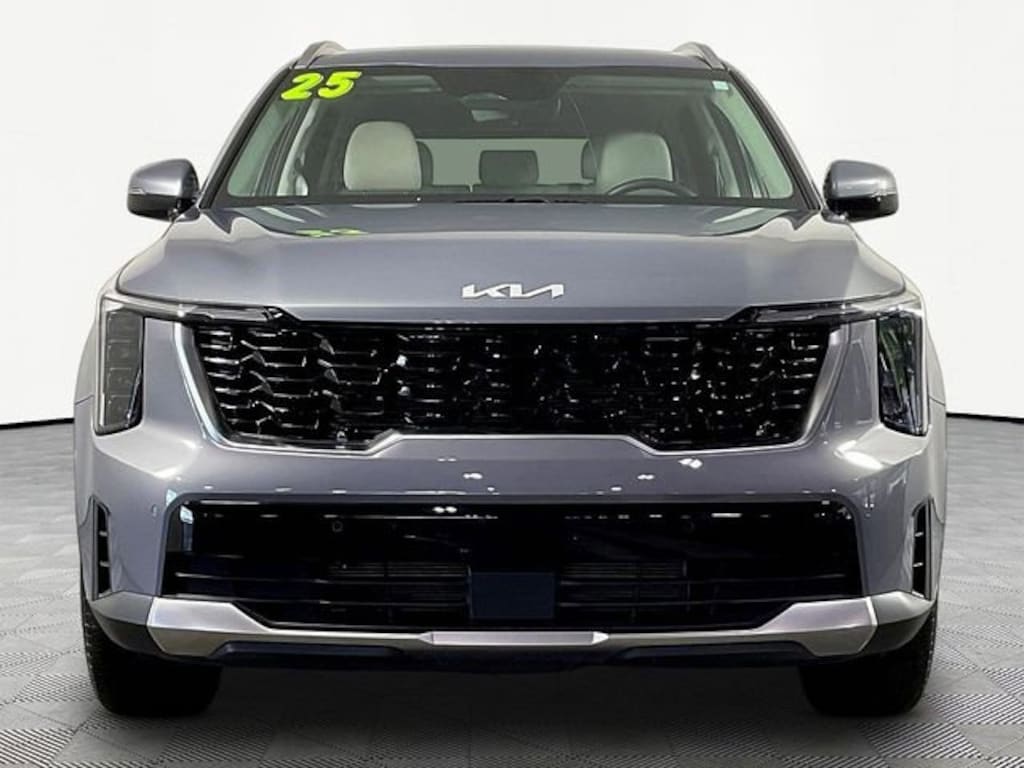 Used 2025 Kia Sorento
