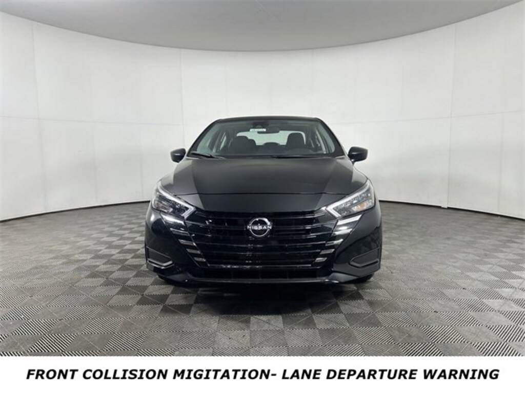 Used 2025 Nissan Versa