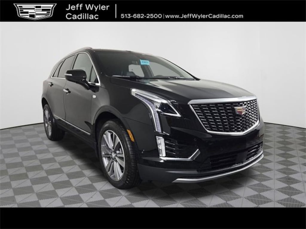 New 2026 CADILLAC LYRIQ Luxury SUV