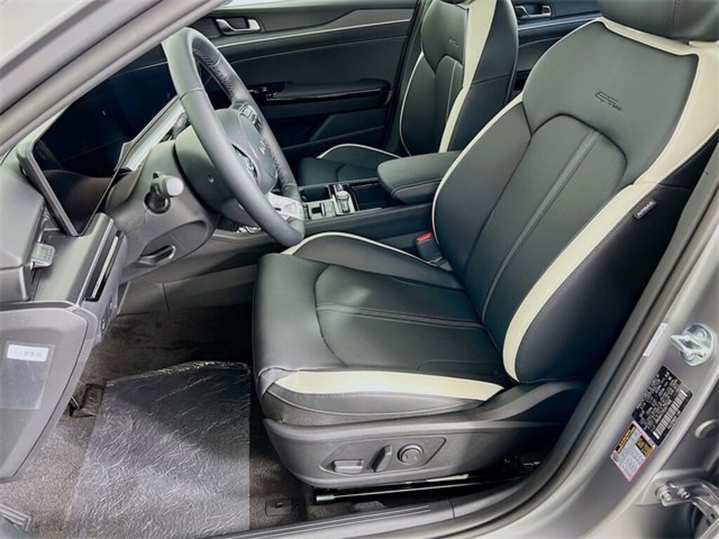Used 2025 Kia K5