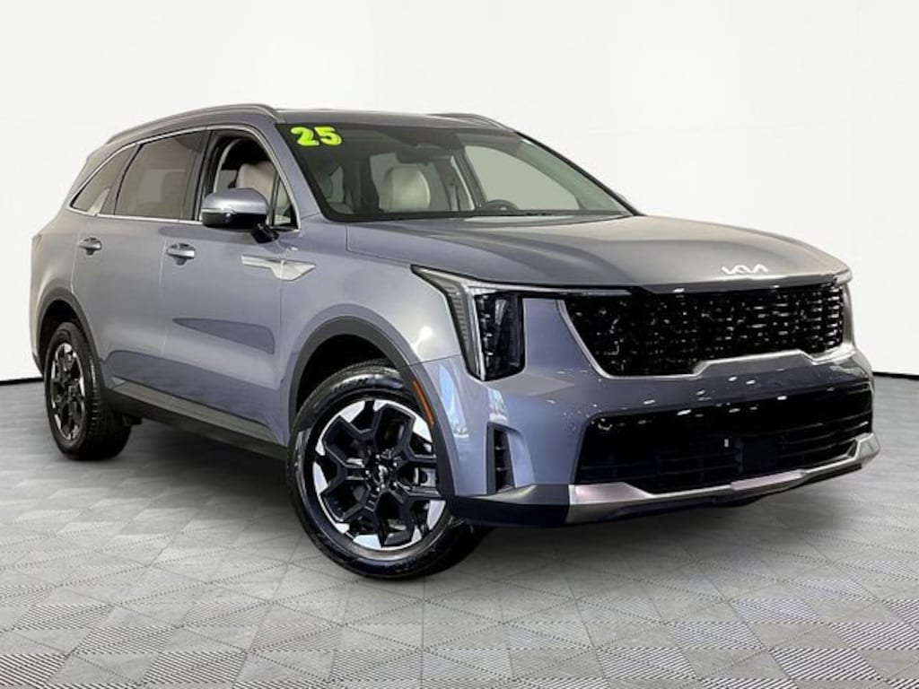 Used 2025 Kia Sorento
