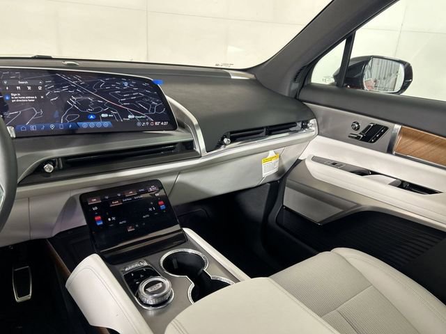 2026 Cadillac VISTIQ Sport - Photo 43