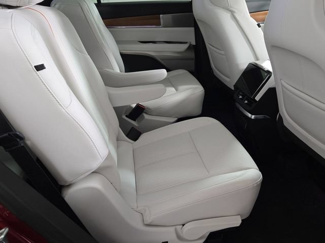 2026 Cadillac VISTIQ Sport - Photo 23