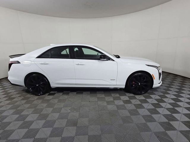 2026 Cadillac CT4 V-Series - Photo 32
