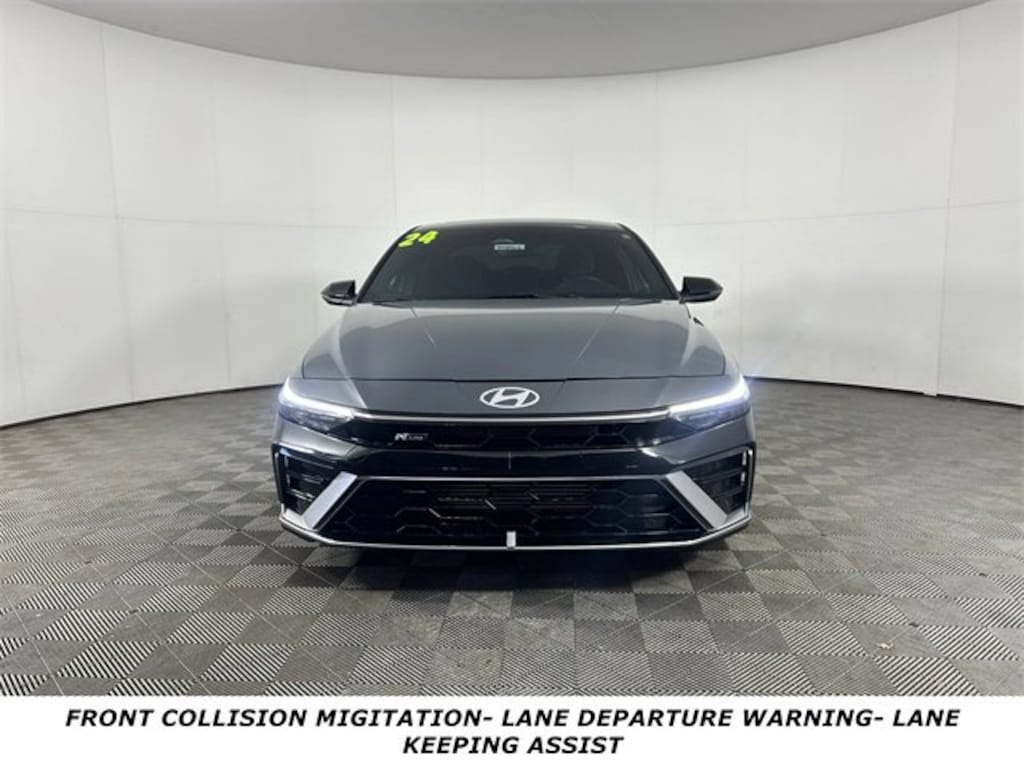 Used 2024 Hyundai Elantra