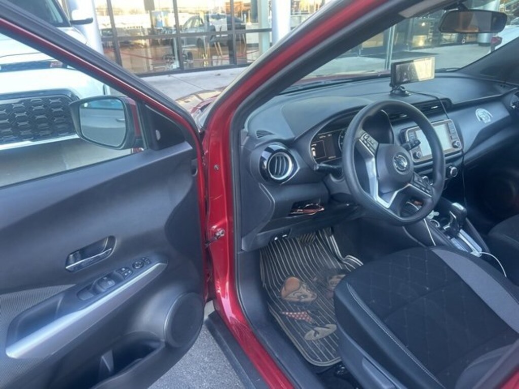 Used 2020 Nissan Kicks