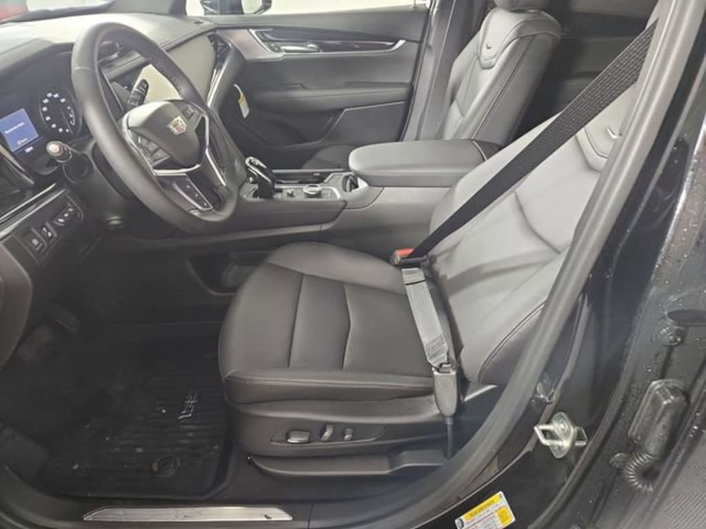 New 2026 CADILLAC XT5 Premium Luxury SUV