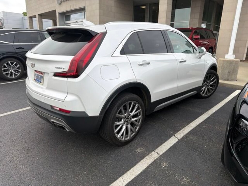 Used 2019 CADILLAC XT4 SUV
