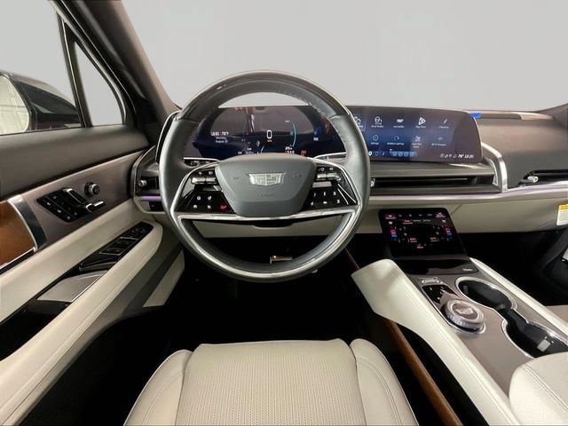 2026 Cadillac VISTIQ Sport - Photo 8