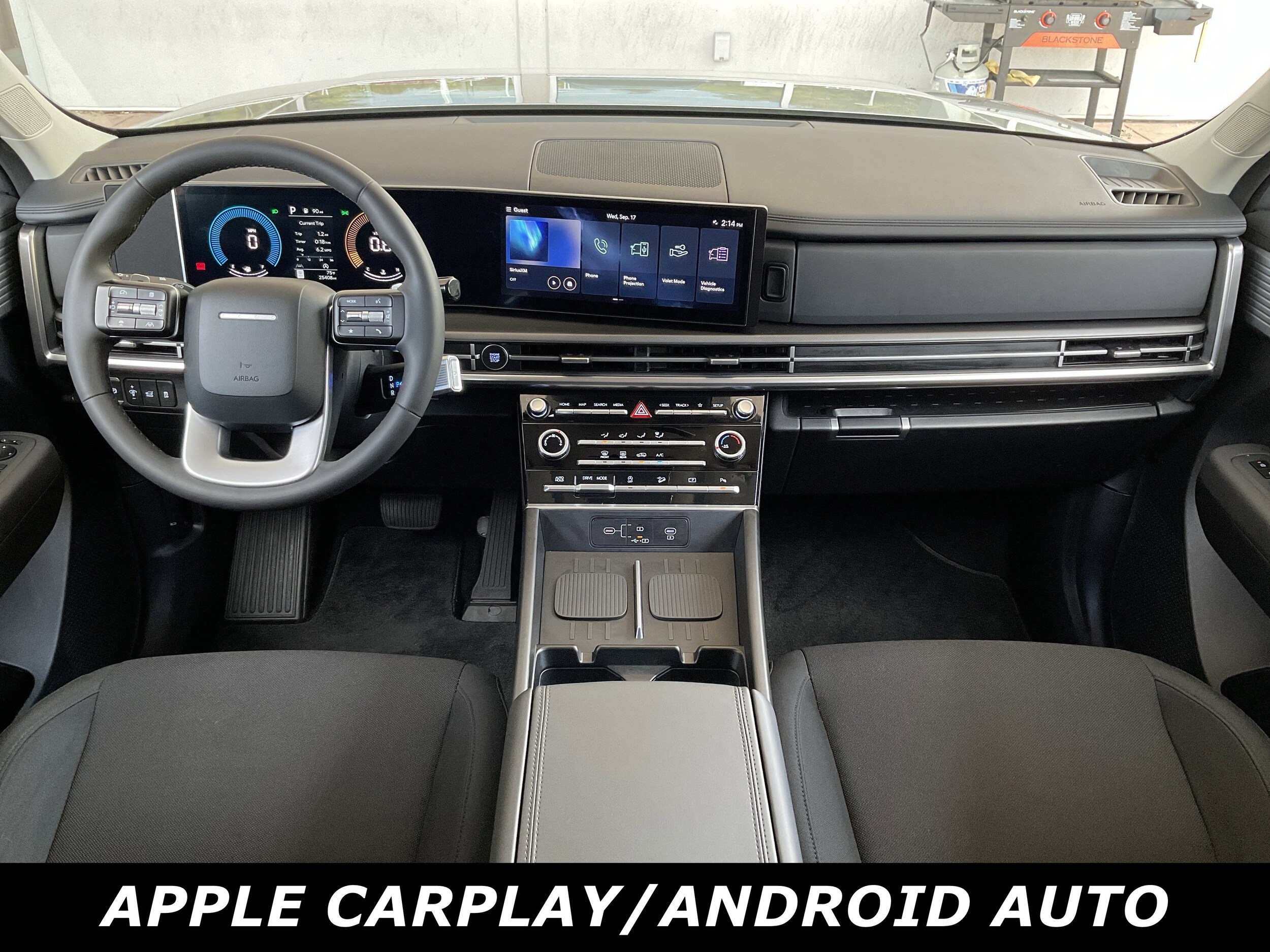 2024 Hyundai Santa Fe SE photo 2