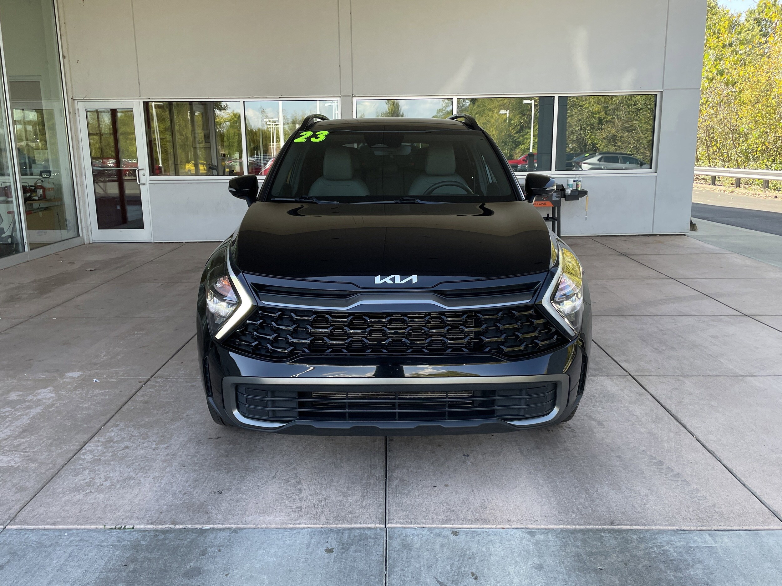 2023 Kia Sportage X-Line photo 2