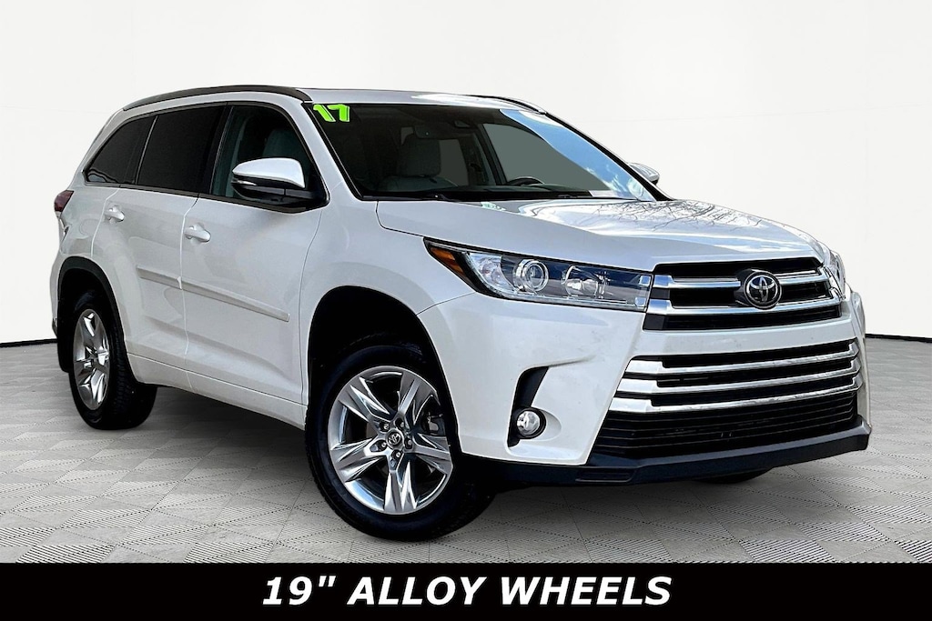 Used 2017 Toyota Highlander Limited V6 AWD SUV