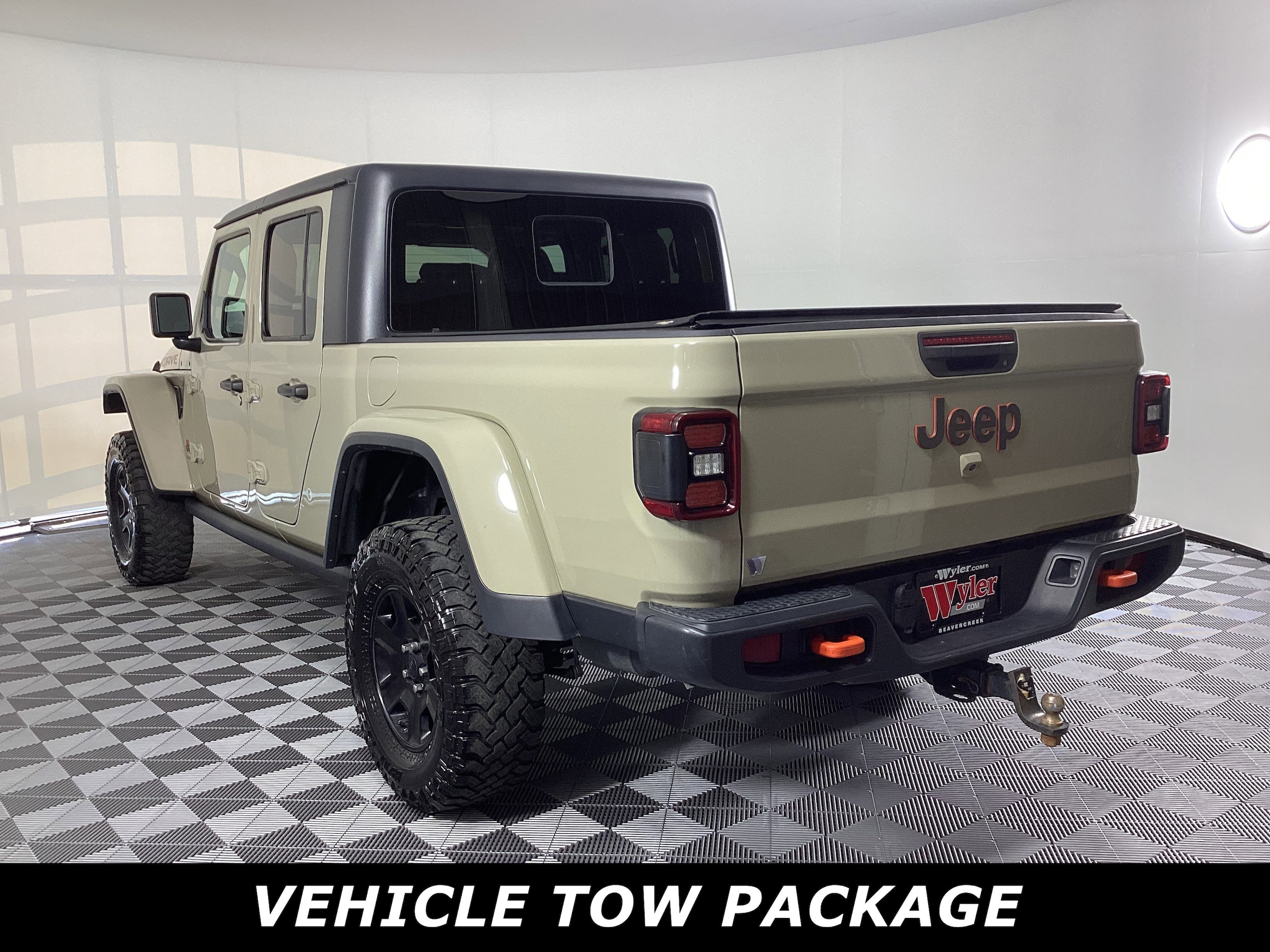 2020 Jeep Gladiator Mojave photo 2
