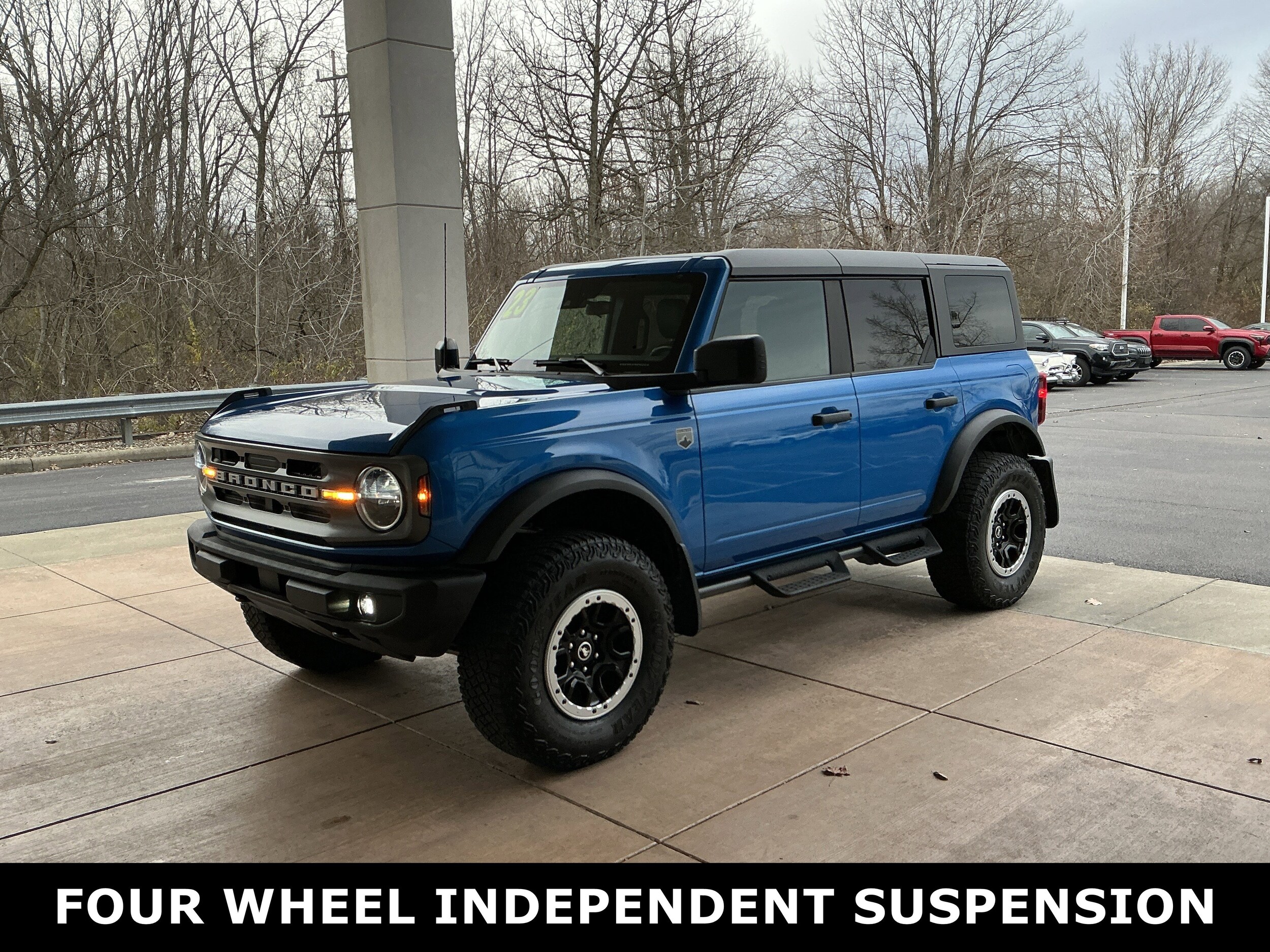 2023 Ford Bronco Big Bend photo 3