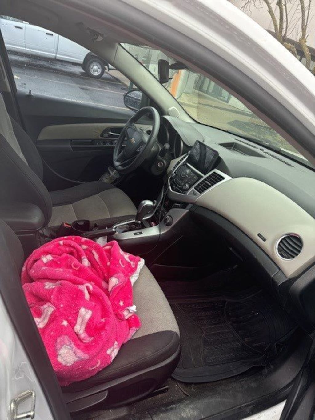 Used 2014 Chevrolet Cruze 4dr Sdn Auto LS Sedan