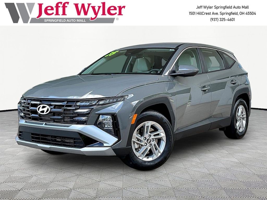 Used 2025 Hyundai Tucson SE FWD SUV