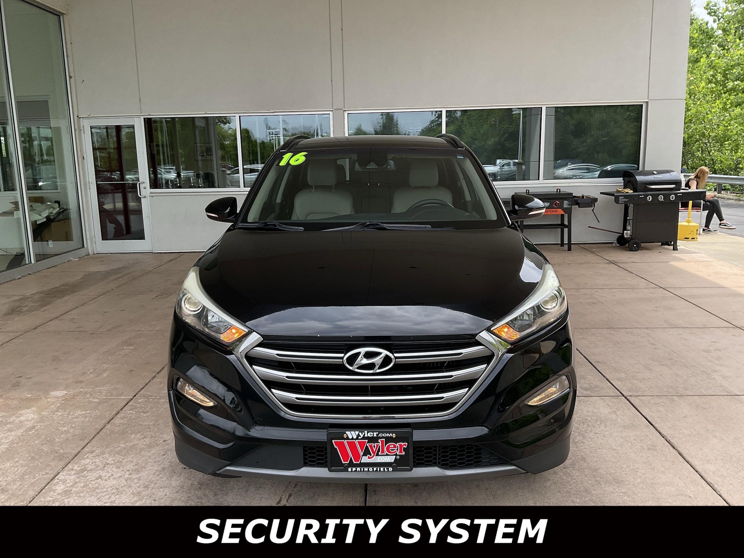 Used 2016 Hyundai Tucson Limited with VIN KM8J33A23GU129541 for sale in Springfield, OH