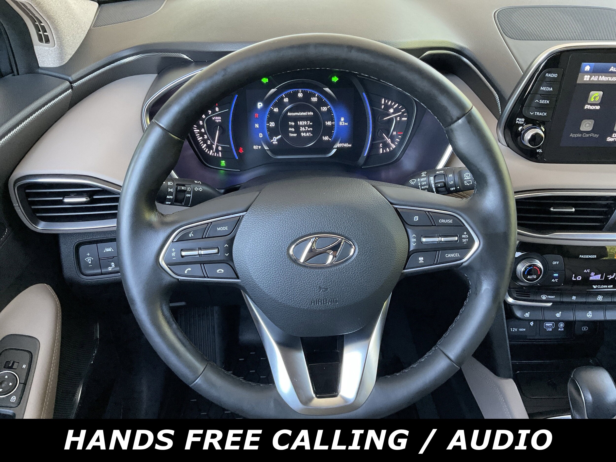 2020 Hyundai Santa Fe Limited 2.0T photo 2
