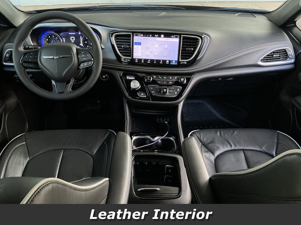 Used 2025 Chrysler Pacifica Limited FWD Van Passenger Van