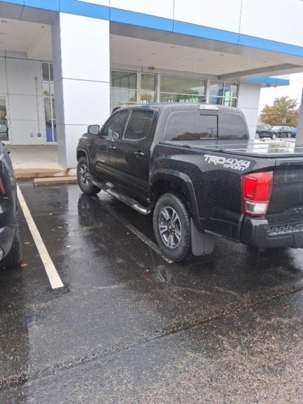 Used 2017 Toyota Tacoma  Truck Double Cab