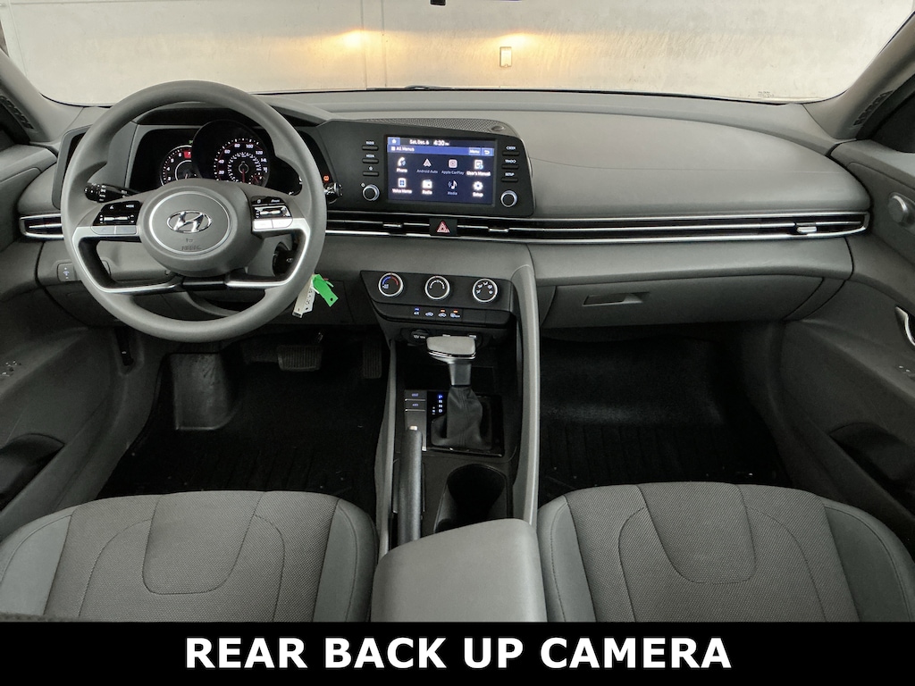 Used 2023 Hyundai Elantra SE IVT Sedan