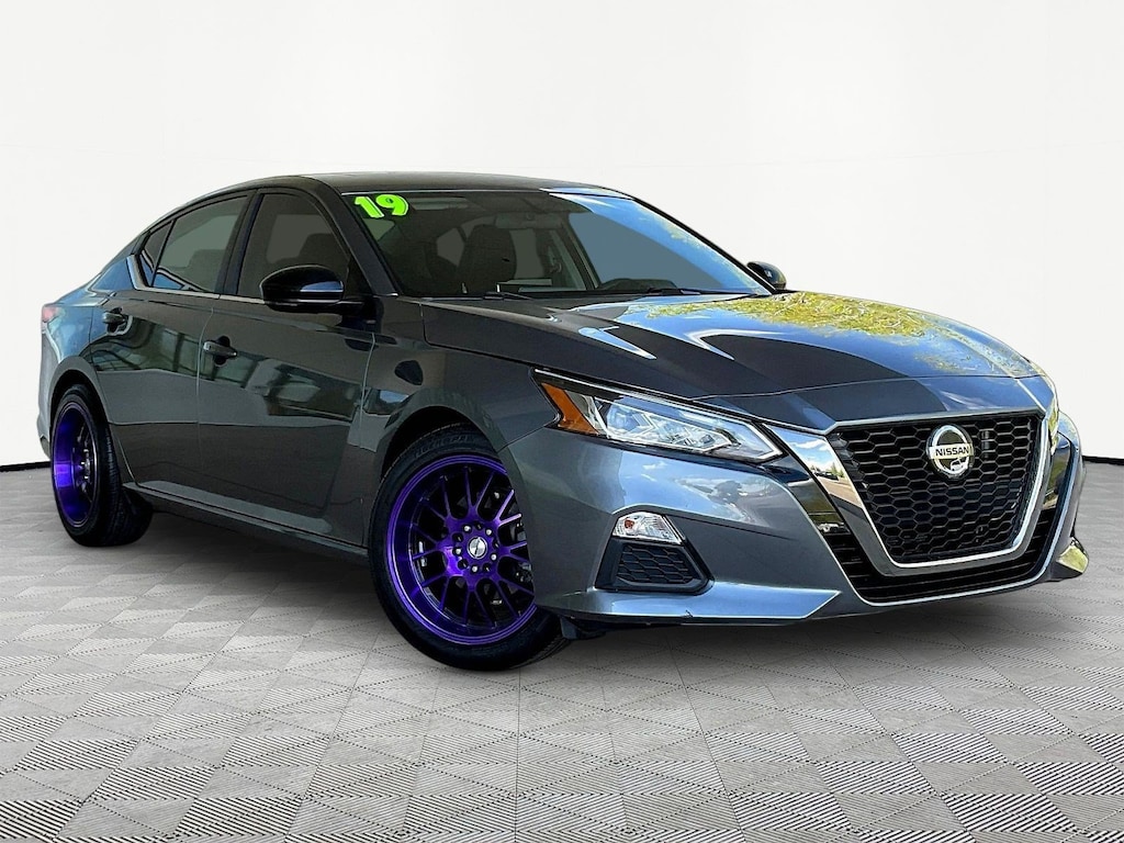 Used 2019 Nissan Altima 2.5 SR Sedan Sedan