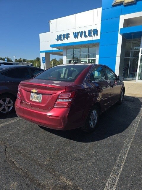 2017 Chevrolet Sonic LT photo 3