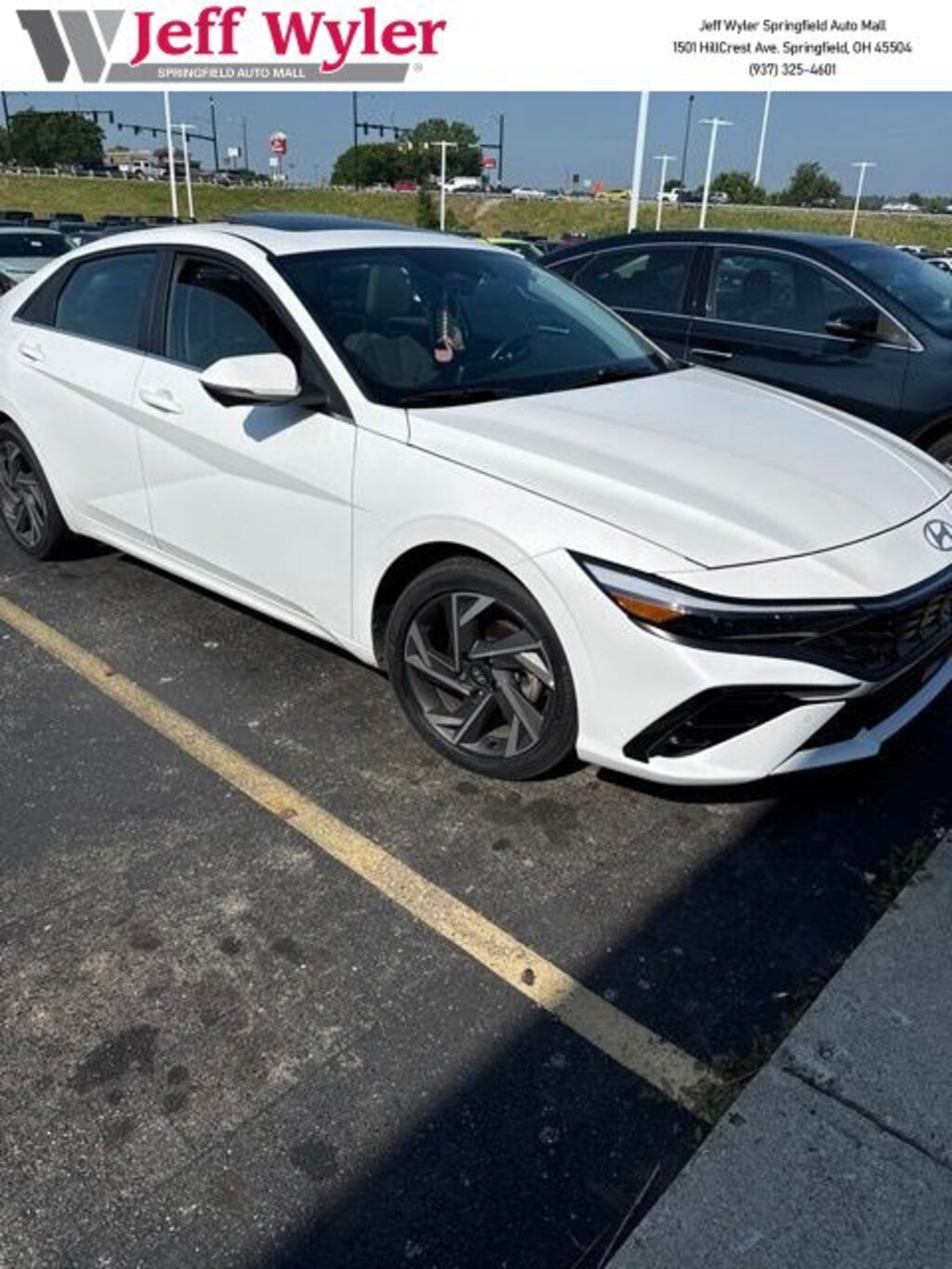 Used 2024 Hyundai Elantra Limited IVT Sedan