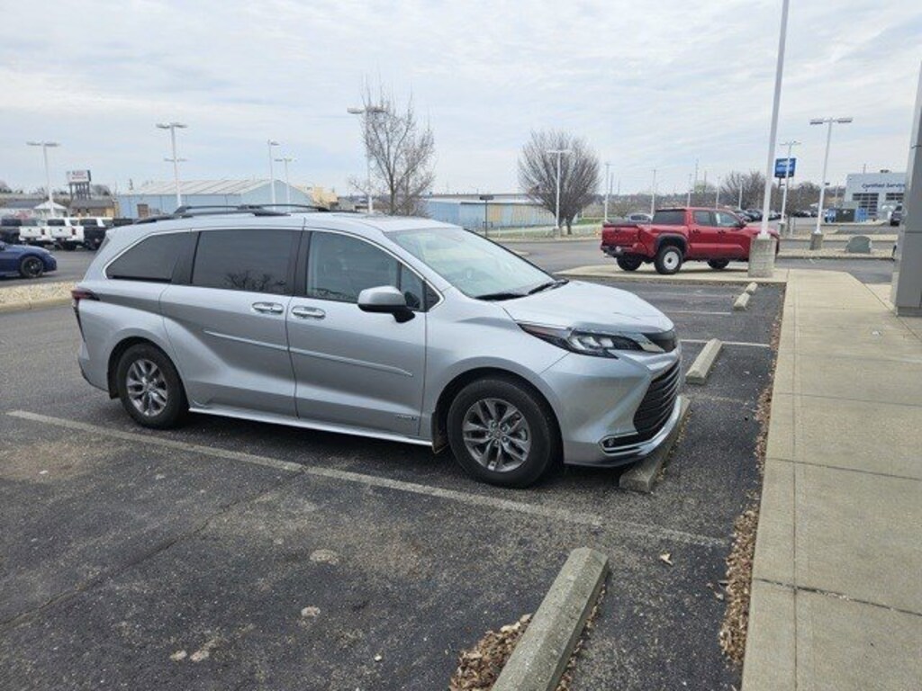 Used 2021 Toyota Sienna Van