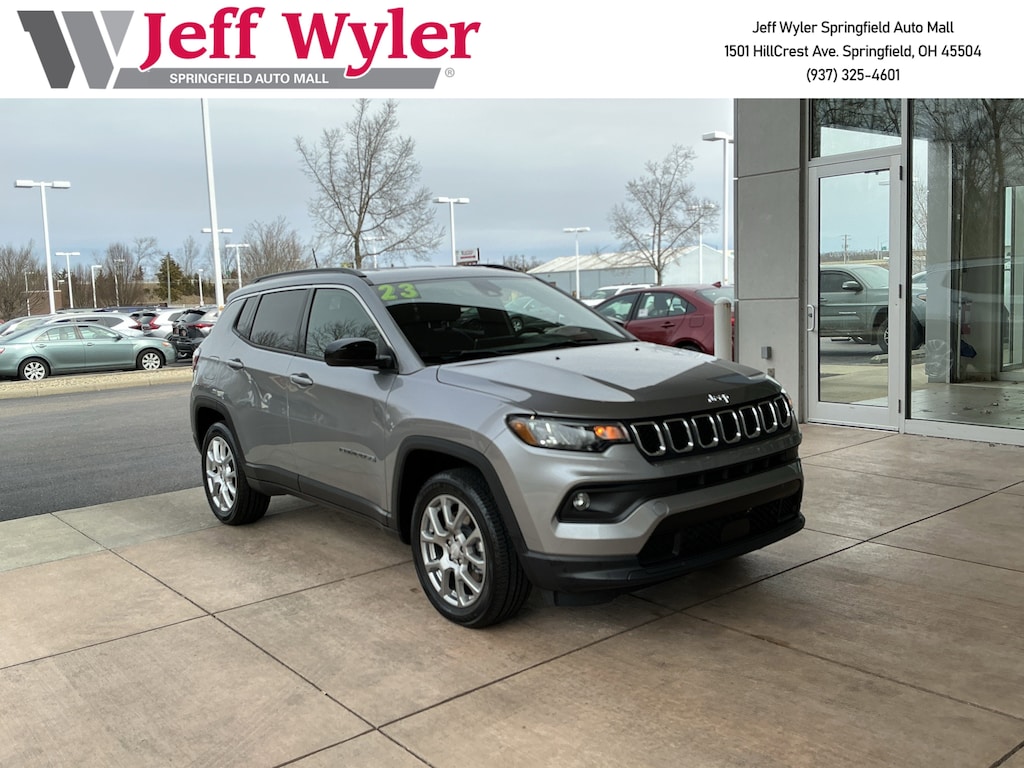 Used 2023 Jeep Compass Latitude Lux 4x4 SUV