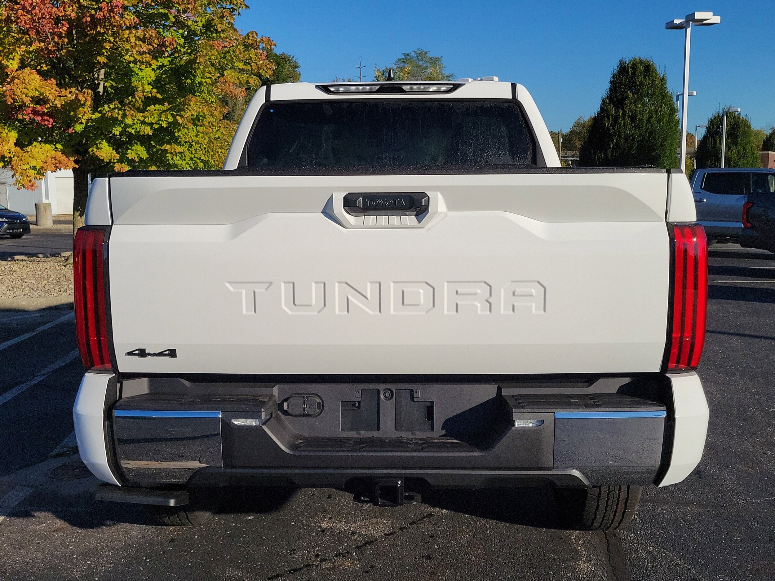 2026 Toyota Tundra SR5 CrewMax photo 4
