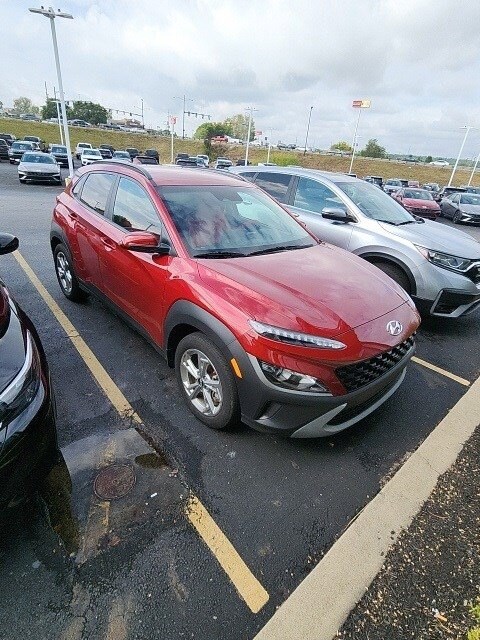 2023 Hyundai Kona SEL photo 2