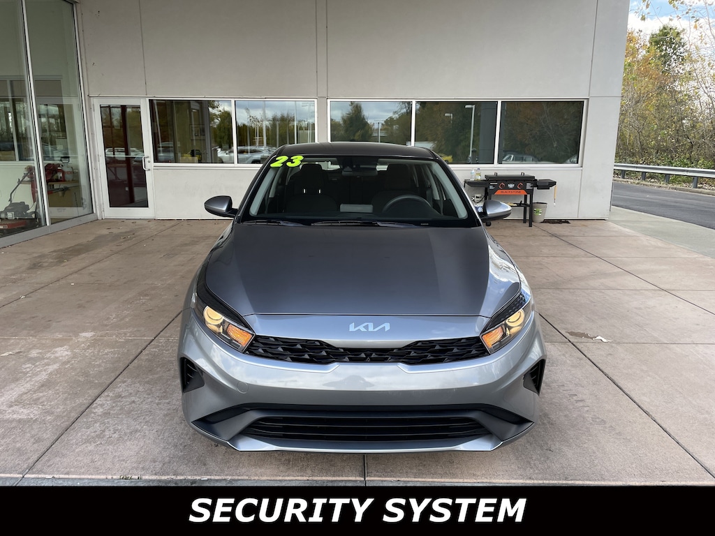Used 2023 Kia Forte LXS IVT Sedan